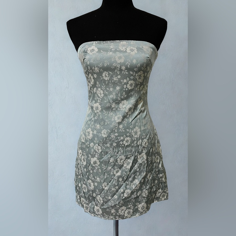 Princess Polly Light Blue Ramie
Strapless Mini Dress